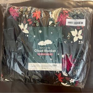 Little Sleepies Oversized Berry Merry Cloud Blanket Large LS Adult New 85”x65”